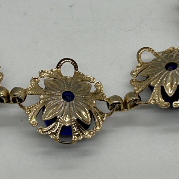 Vintage Gold Tone Bracelet Cobalt Blue Acrylic Cabochon Floral Filigree Design - Picture 12 of 16